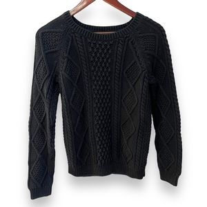 Gap black cable knit long sleeve crew neck sweater size small